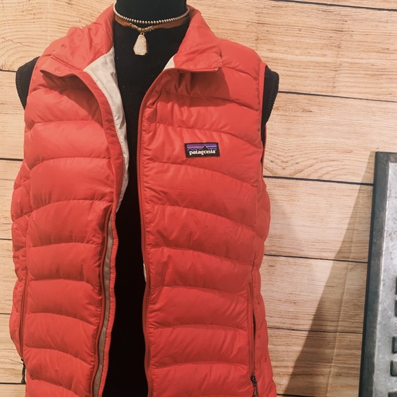 Patagonia Jackets & Blazers - Pink Patagonia Vest